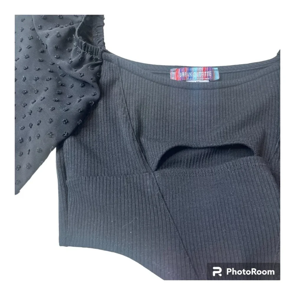 Urban Outfitters cropped long sleeve top w/ sheer dotted sleeves and cutout Sz S - Picture 6 of 6